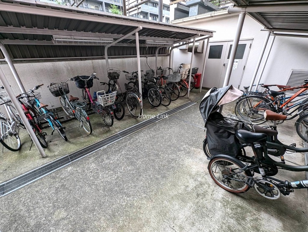 板橋桜川パーク・ホームズ　駐輪場